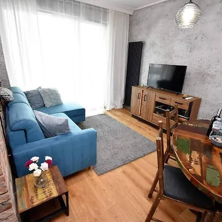 Blue Bastion Walowa 23c Z Klimatyzacja I Miejscem Parkingowym W Podziemnym Parkingu Apartamento *